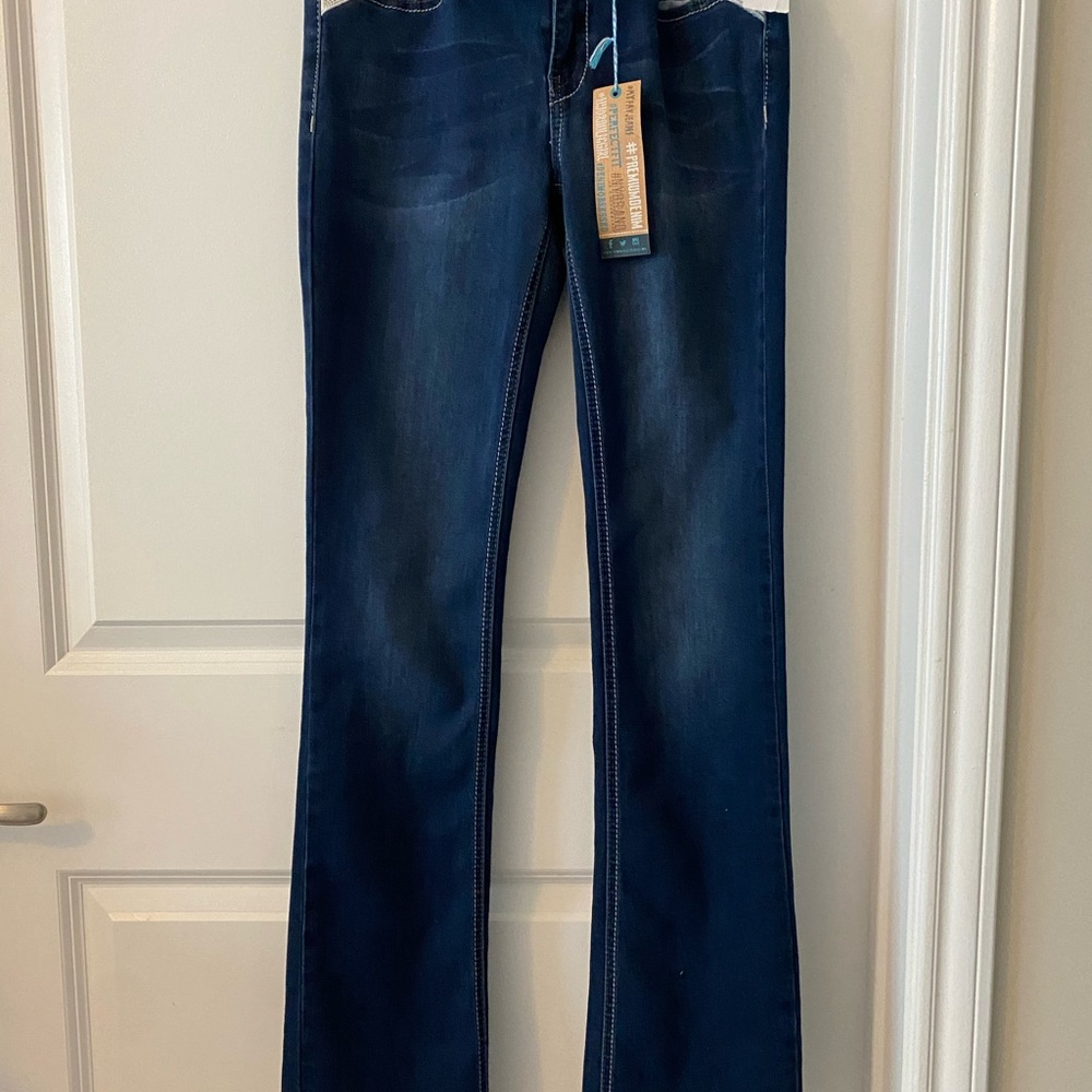 NWT Hydraulic Lola Curvy Medium Rise Blue Jeans, Size 3/4